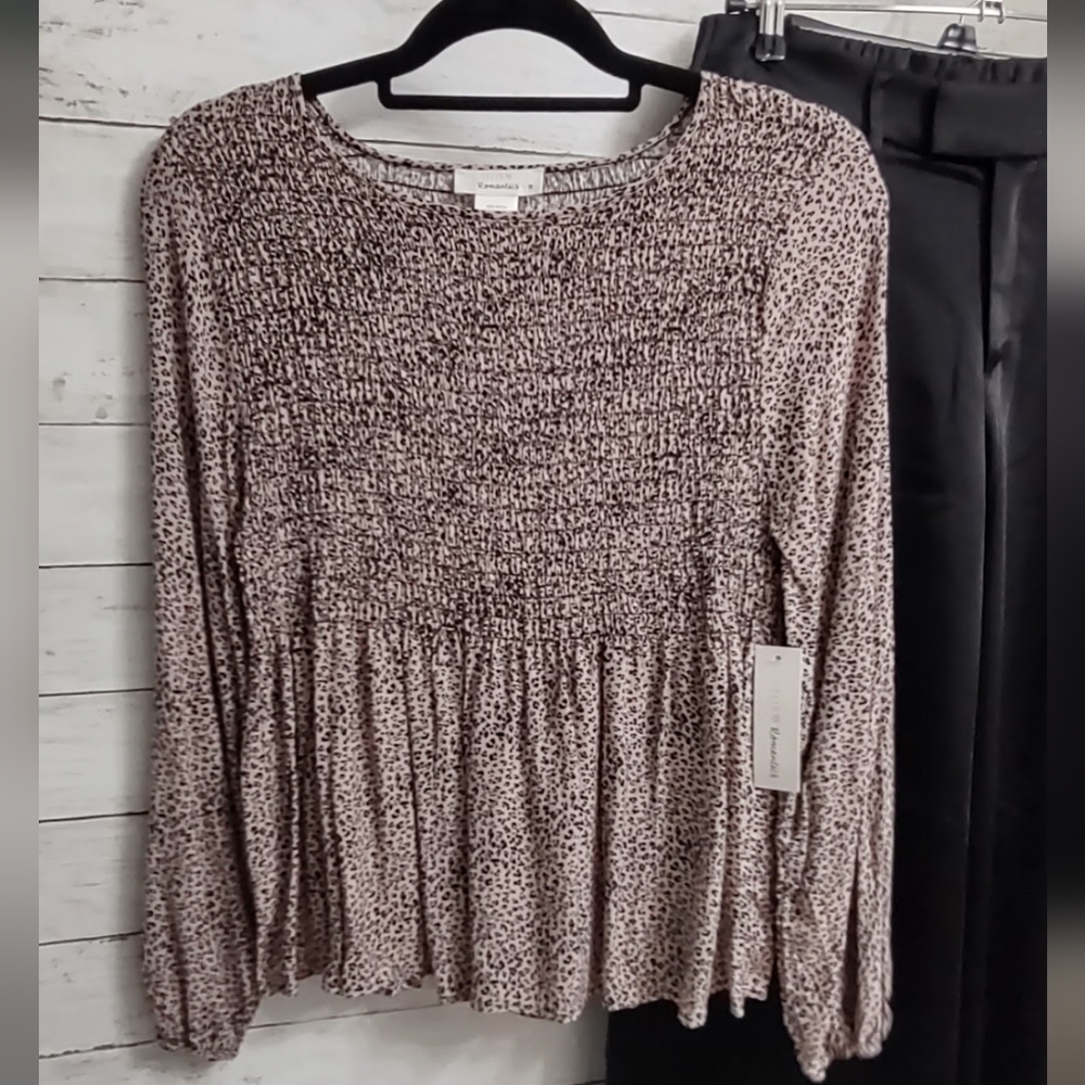 NWT Urban Romantics Medium